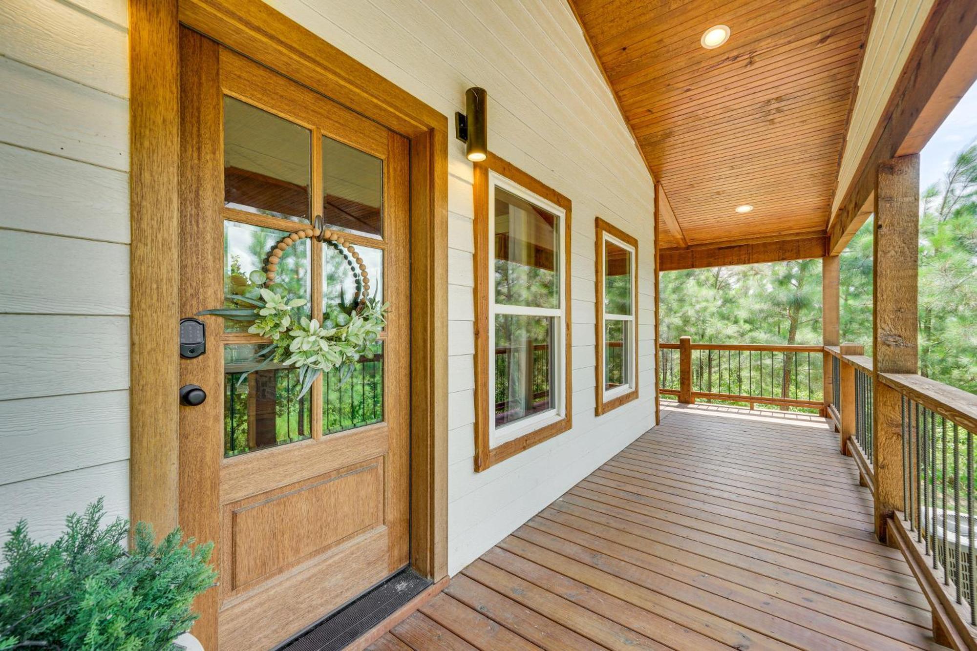 Tree-Lined Broken Bow Studio With Private Hot Tub! Zewnętrze zdjęcie